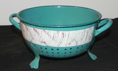 passoire émaillée cuisine vintage
